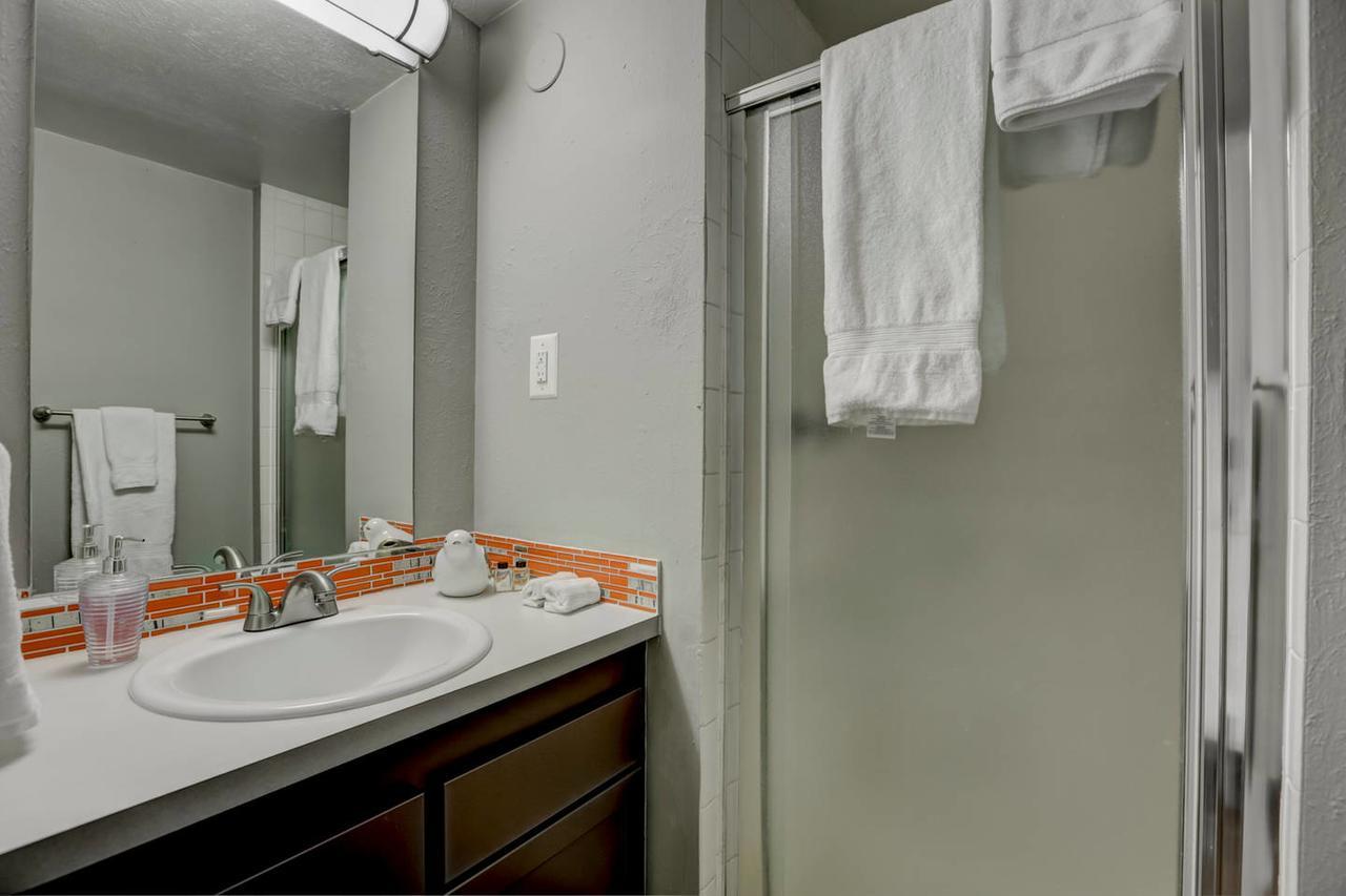 Two-Bedroom On Pennsylvania Denver Kültér fotó